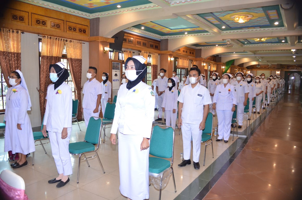 Yudisium Ners, Apoteker, dan S1 Keperawatan INKES Medistra Berlangsung Khidmat